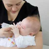 Градуированное устройство для грудного молока или лекарств BabyJem foto