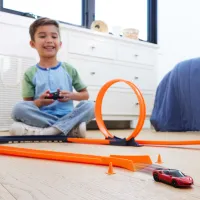 Hot Wheels RC Гоночный автомобиль 1:64 Ferrari SF90