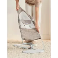 Кресло-шезлонг BabyBjorn Balance Soft Grey Beige/White, Mesh foto