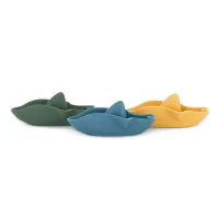 Jucarie pentru baie din silicon Petite&Mars Sharks (6+ luni) foto