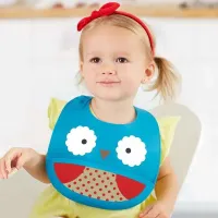 Bavetica de silicon Fold & Go Skip Hop Zoo Bufnita foto