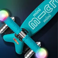 Trotineta Micro Mini Deluxe Magic LED Aqua foto