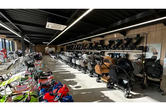 contact store image