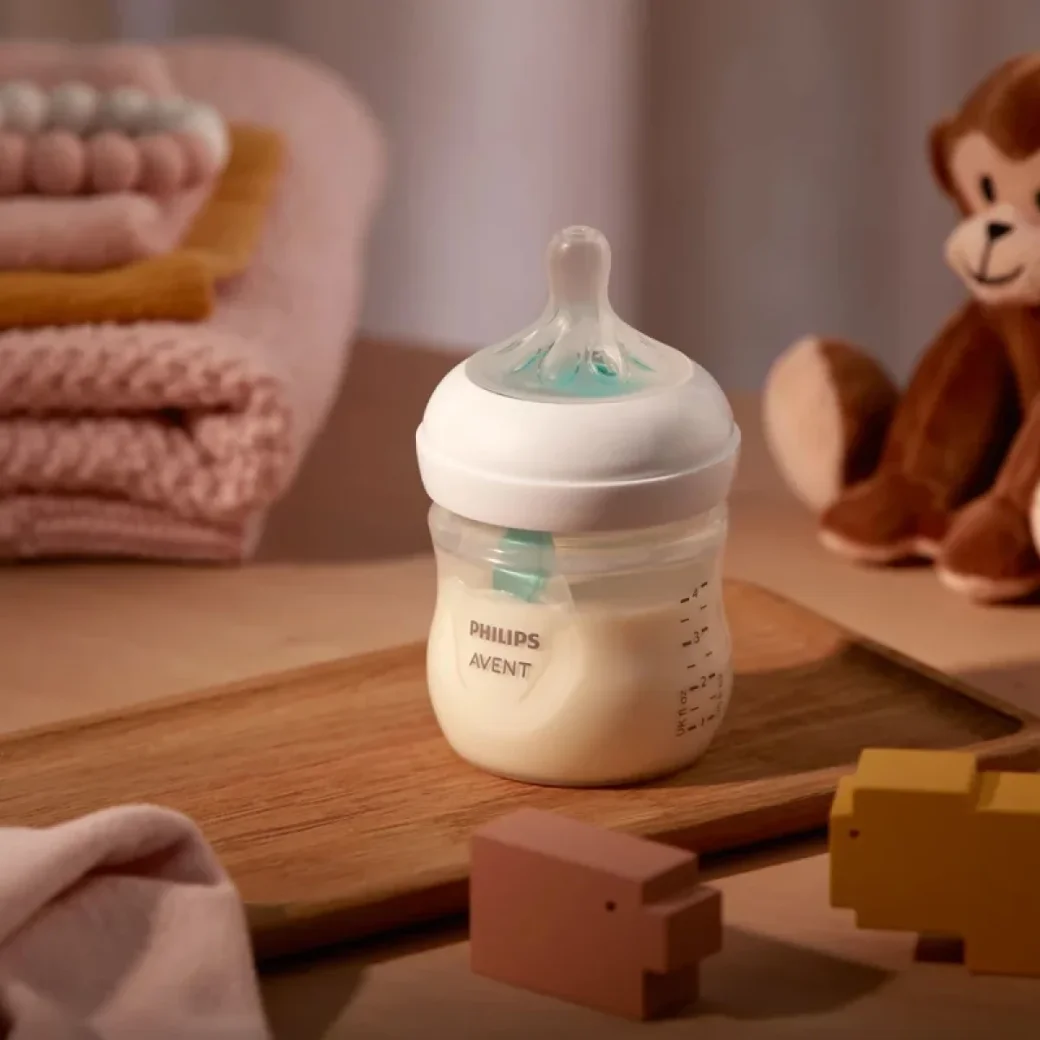 Набор пластиковых бутылочек Philips Avent Natural Response Anti-Colic AirFree, 2x125 мл