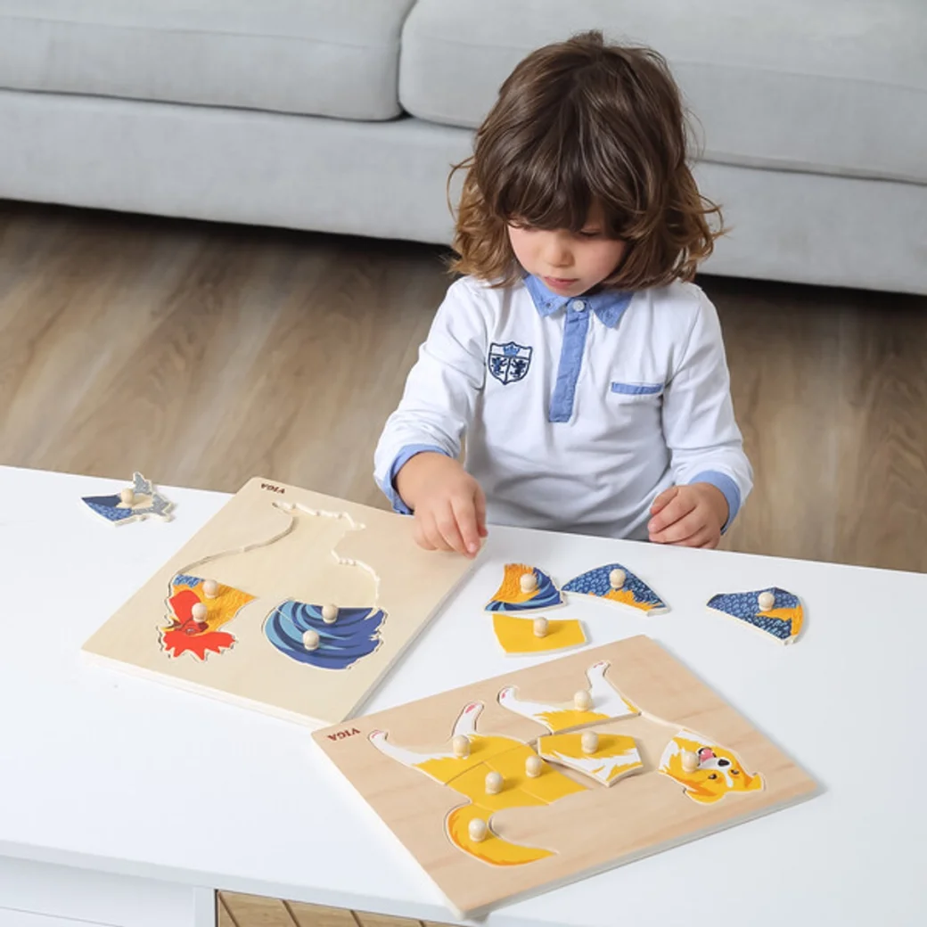Puzzle din lemn Montessori cu buton "Cățel"
