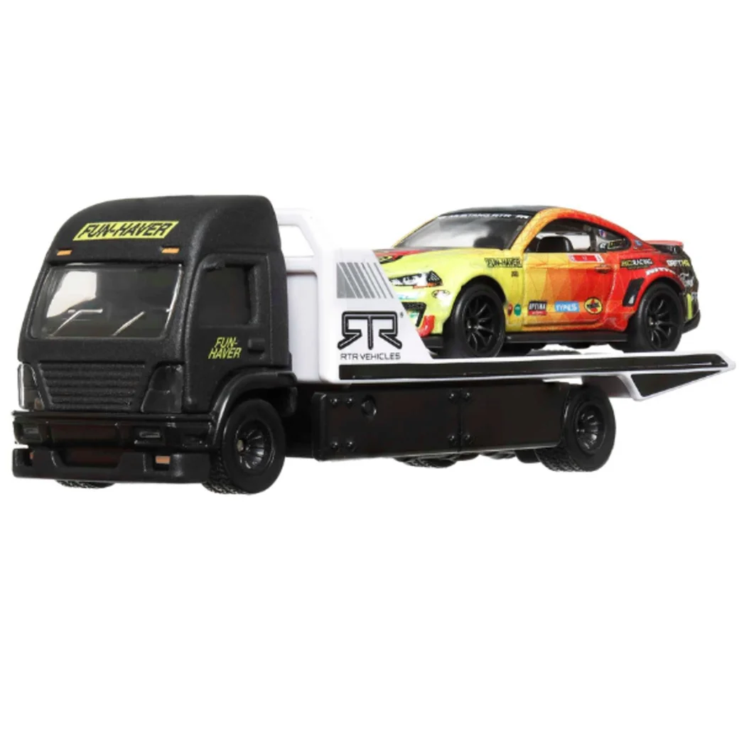Hot Wheels Set de colecție din 2 automobile Premium Team Transport, în asortiment