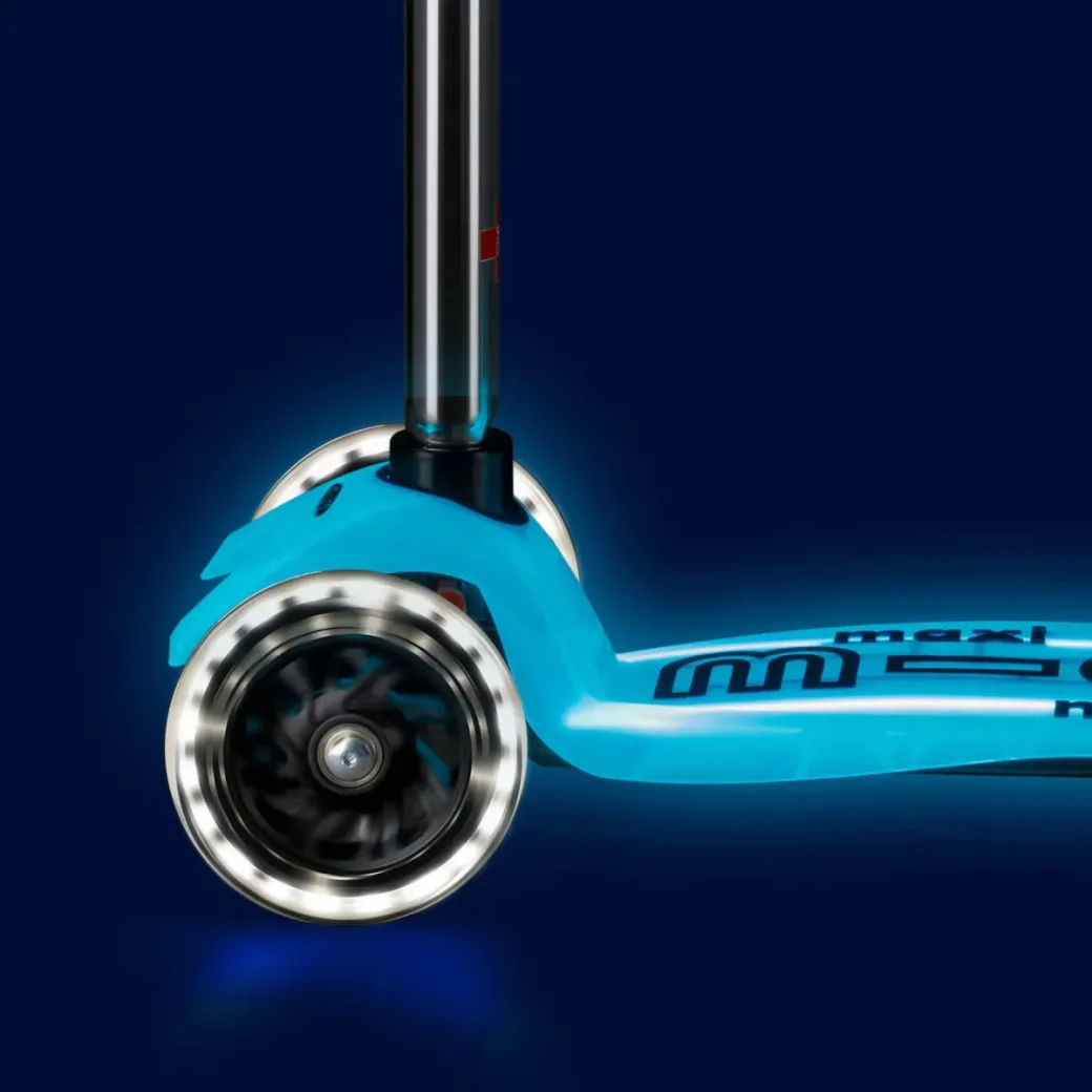 Trotineta Micro Maxi Deluxe Glow LED Plus Crystal Blue foto