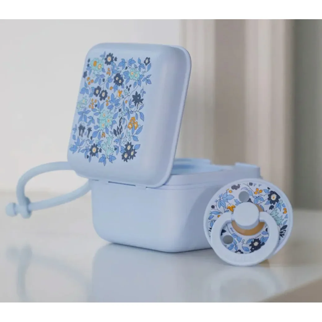 Cutie multifunctionala BIBS LIBERTY Chamomile Lawn Baby Blue pentru depozitare suzete foto