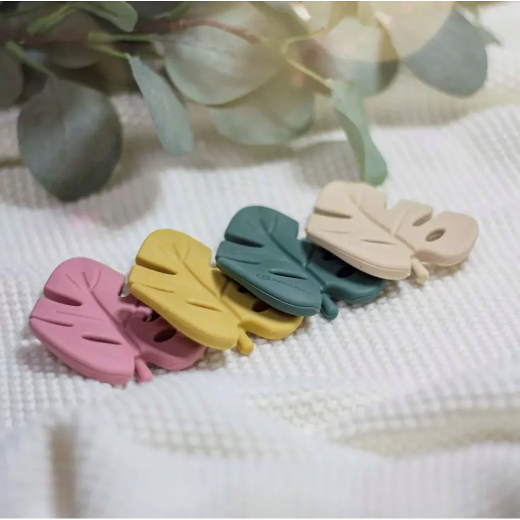 Силиконовая игрушка для прорезывания зубов Petite&Mars Take & Match Desert Sand foto
