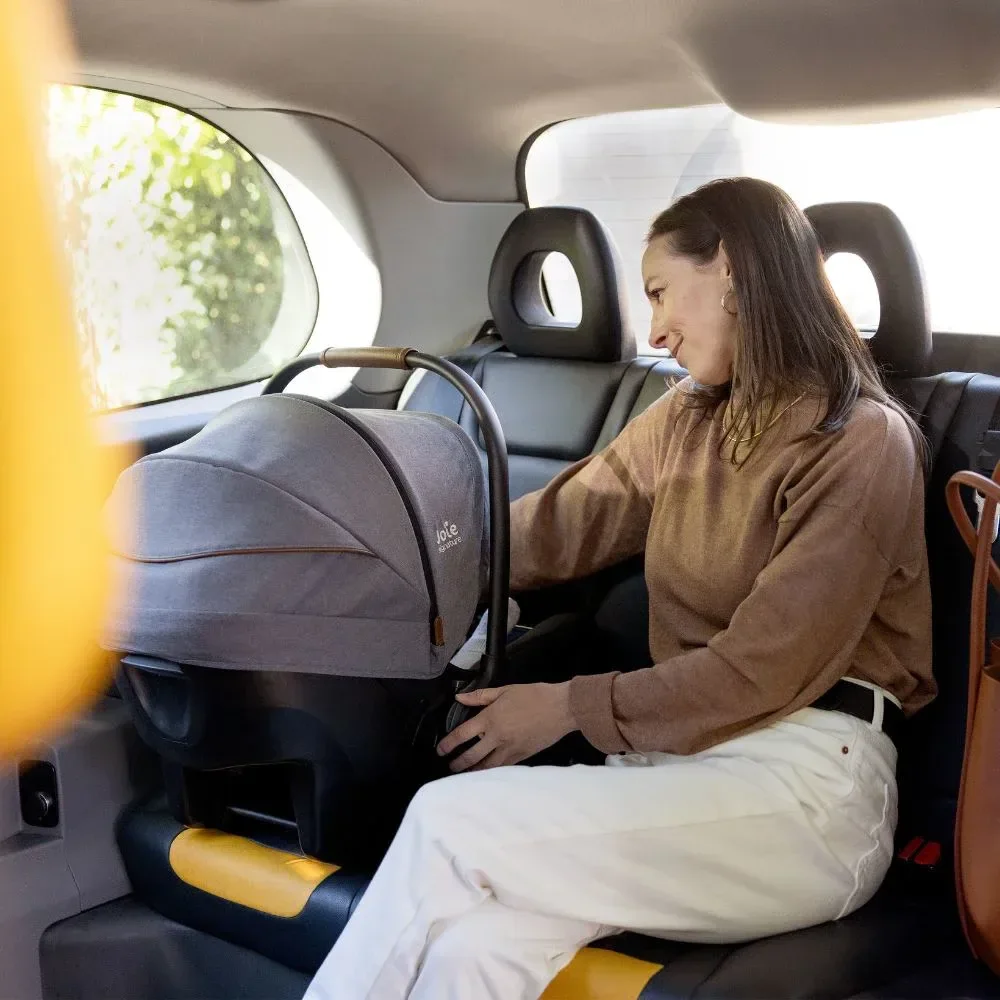 Автокресло со встроенным Isofix Joie Sprint Signature Carbon, с рождения - 75 см foto