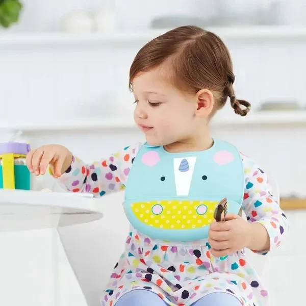 Силиконовый нагрудник Fold & Go Skip Hop Zoo Единорог foto