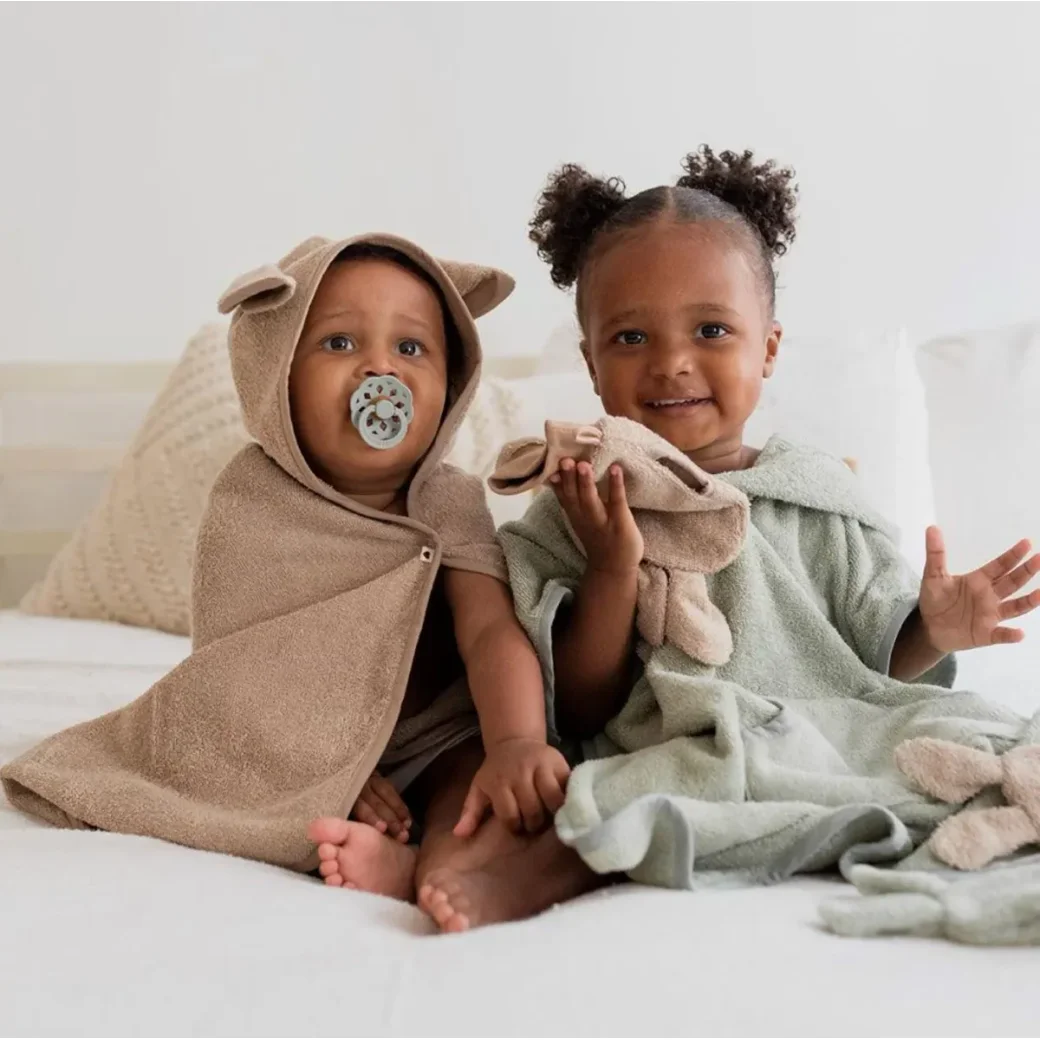 Prosop Poncho cu gluga si urechiuse BIBS Kangaroo Vanilla foto