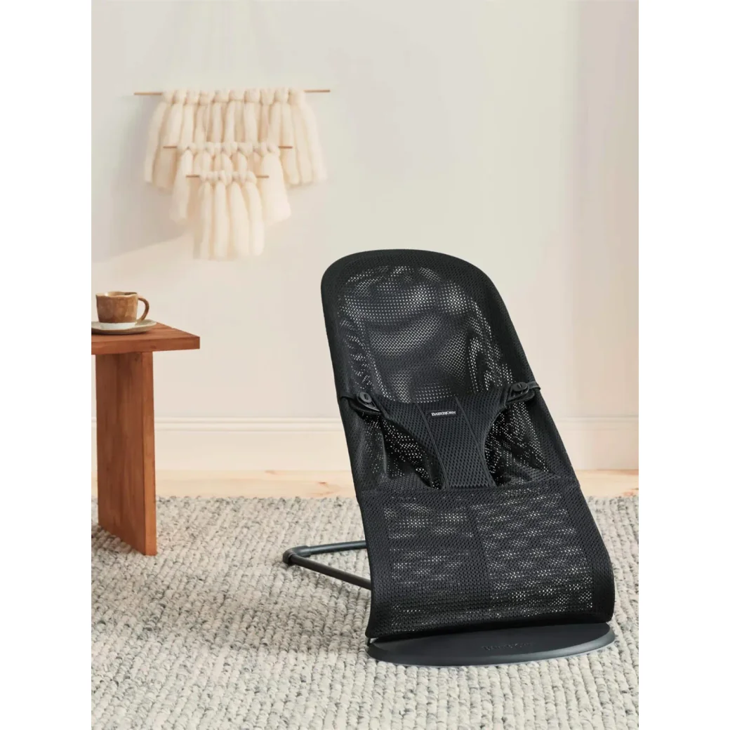 Кресло-шезлонг BabyBjorn Bliss Black, Mesh foto