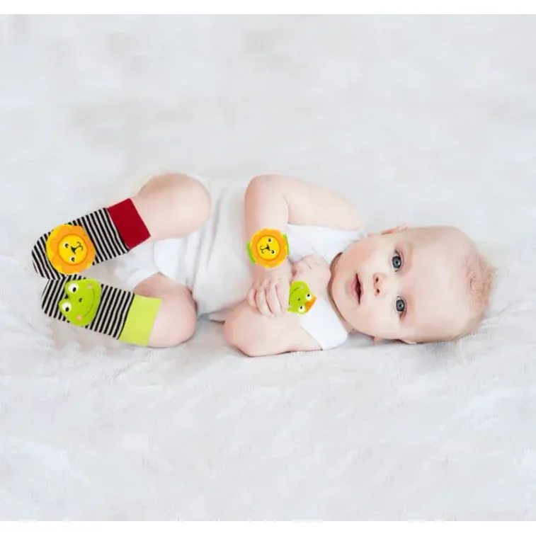 Набор носков и резинок с погремушками BabyJem foto