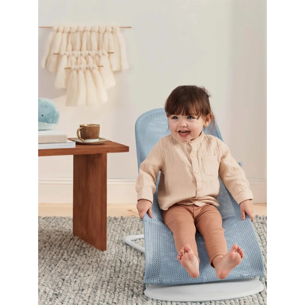 Balansoar BabyBjorn Balance Soft Sky Blue/White, Mesh foto