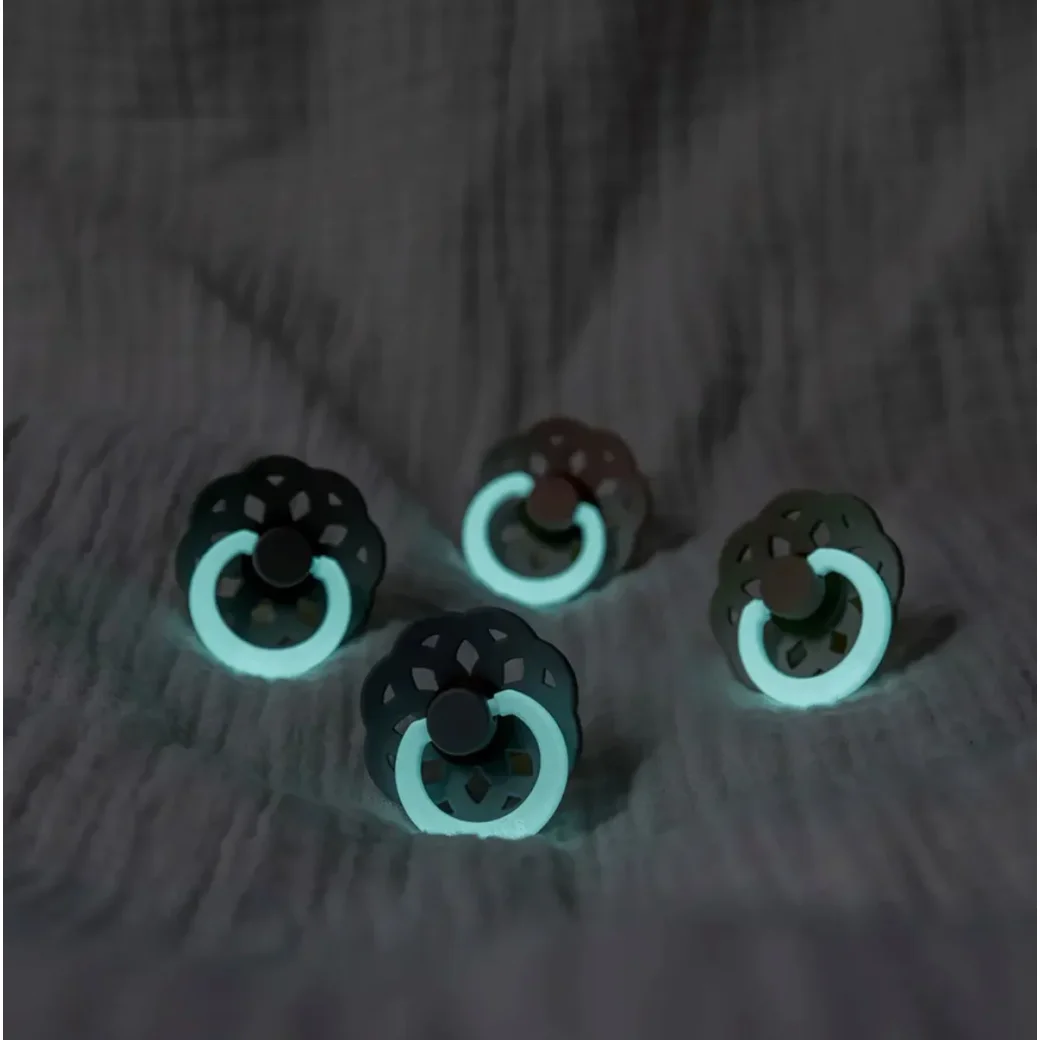 Набор из 2 круглых латексных пустышек BIBS Boheme Glow Sage/Cloud (0-6 мес.) foto